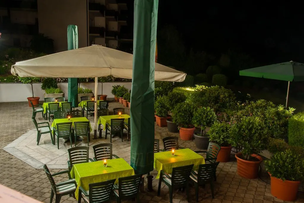 Hotel Koenigshof 博登迈斯 3*,
